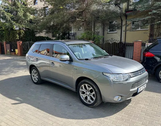 mitsubishi outlander gdynia Mitsubishi Outlander cena 56900 przebieg: 259000, rok produkcji 2014 z Gdynia